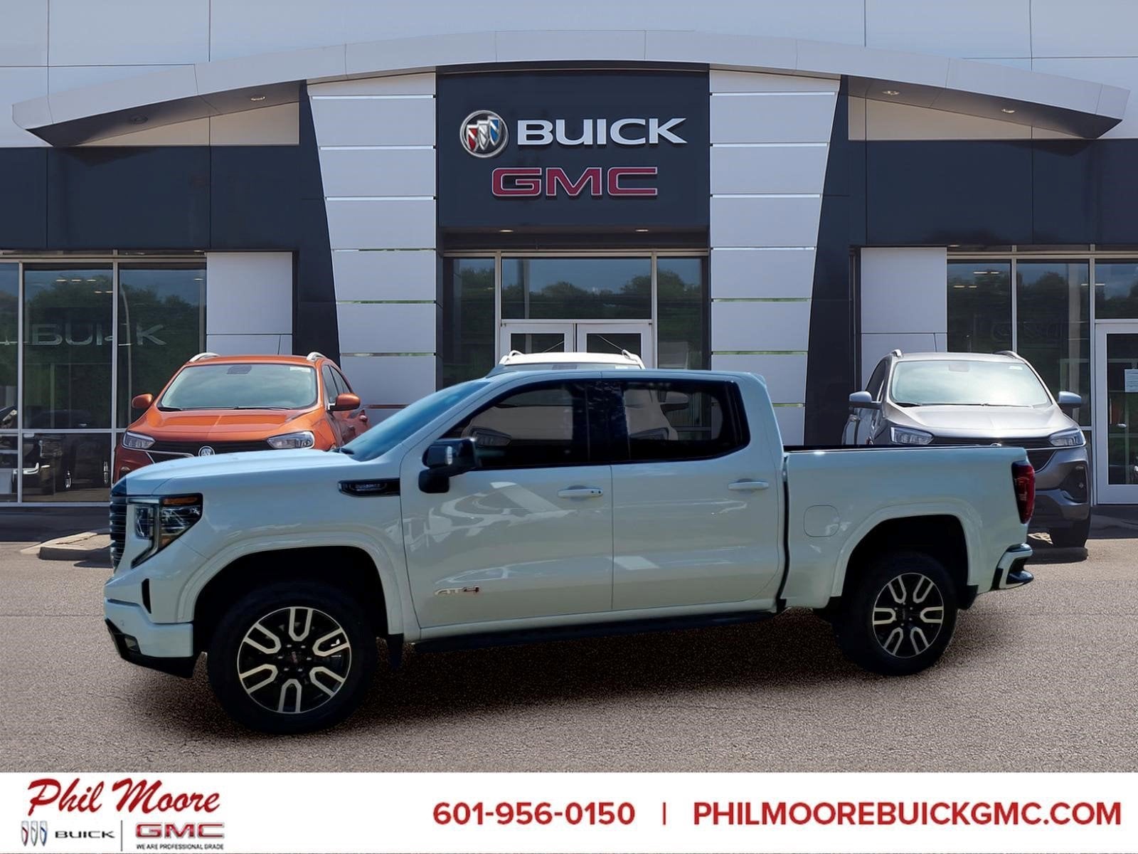 2025 GMC Sierra 1500 AT4