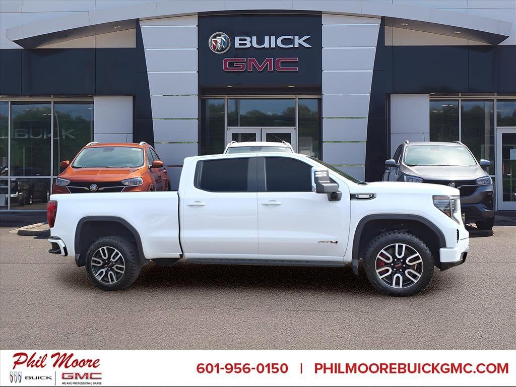 2023 GMC Sierra 1500 AT4