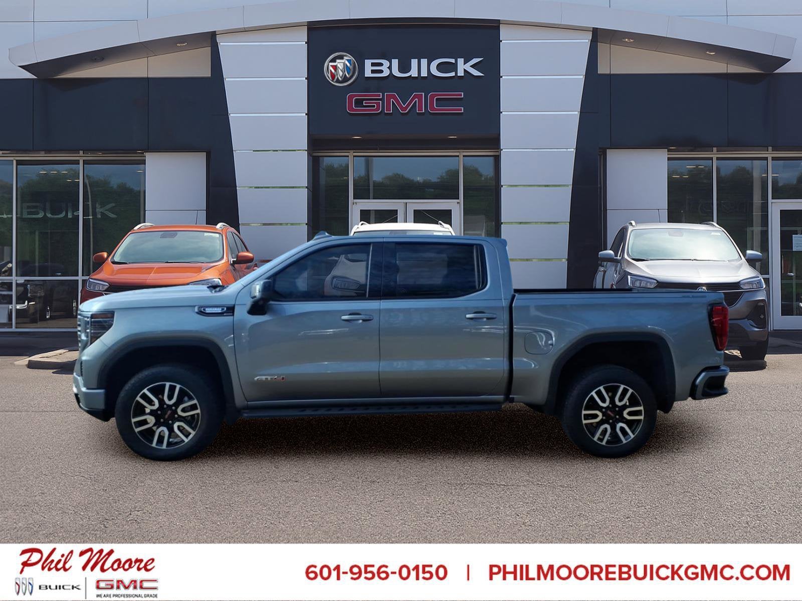 2024 GMC Sierra 1500 AT4