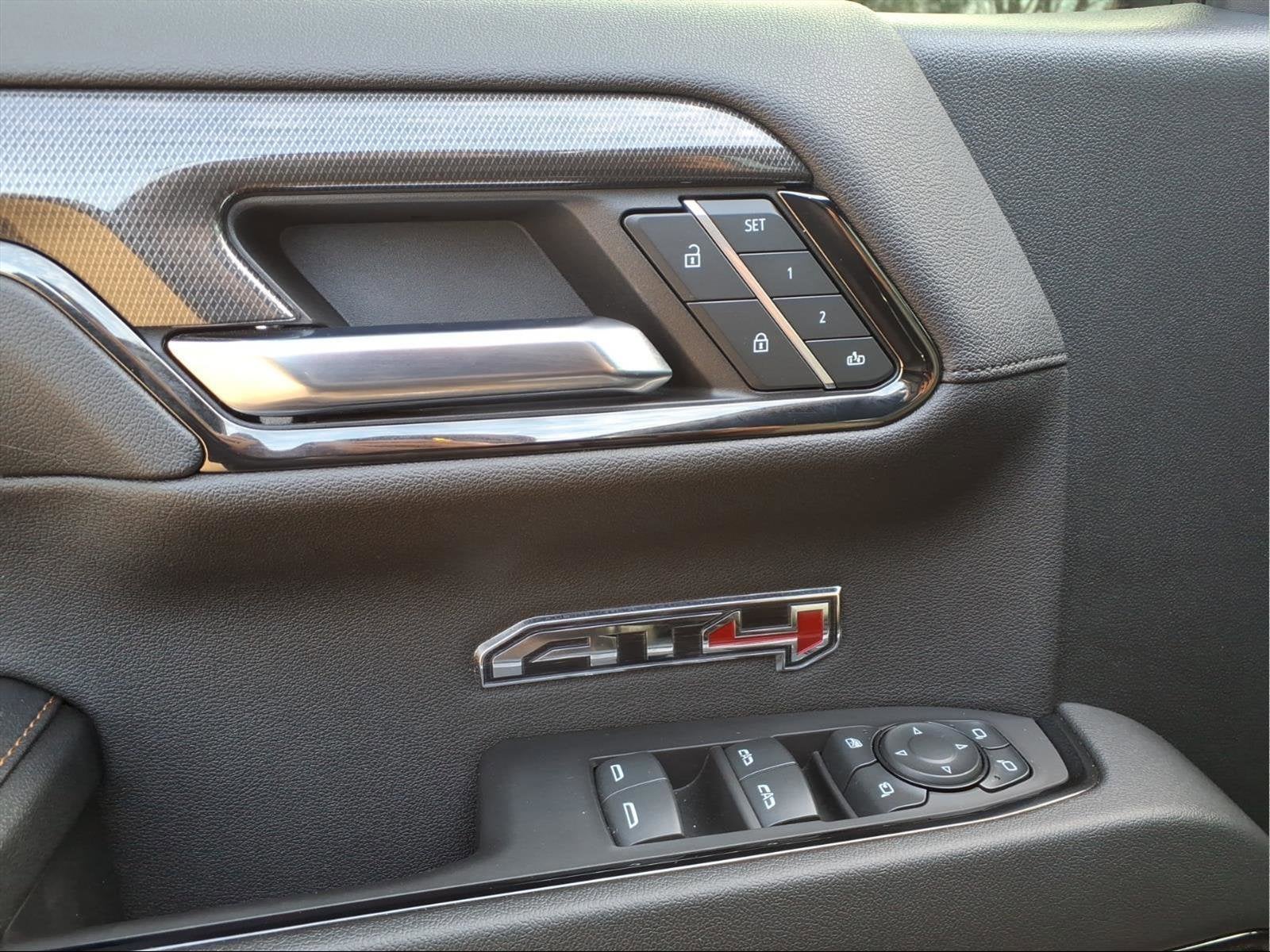 2024 GMC Sierra 1500 AT4