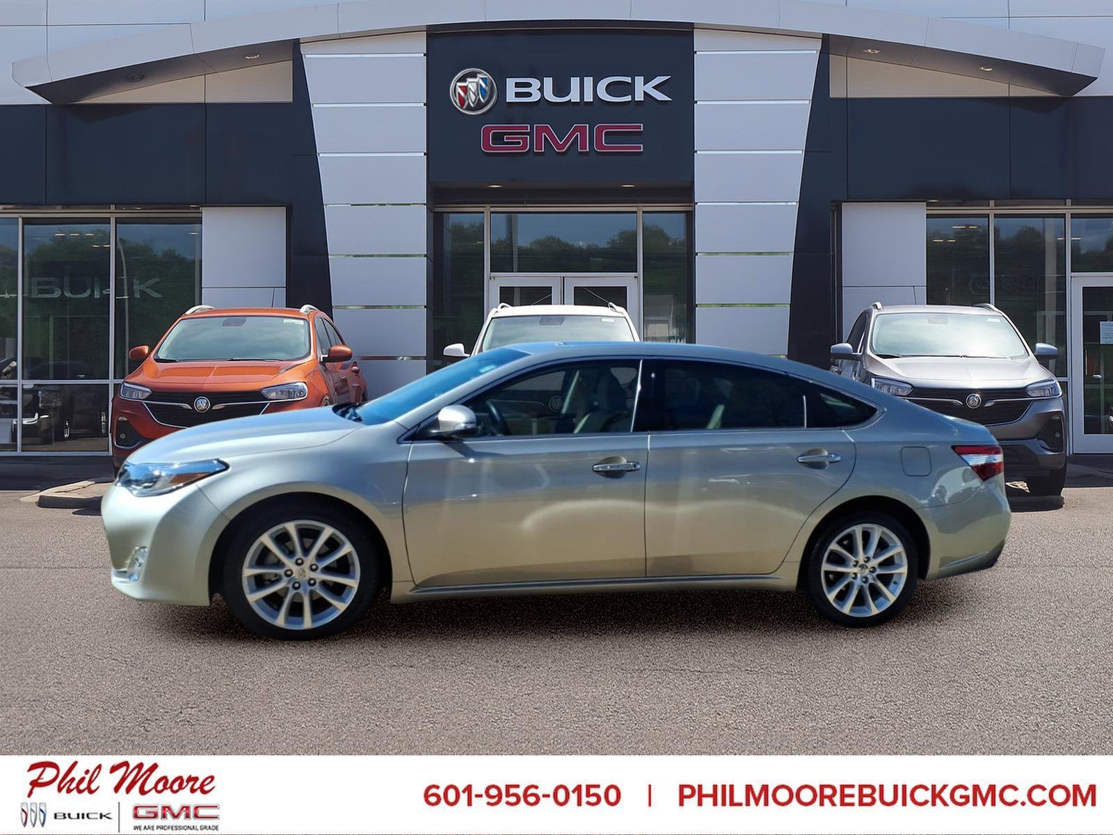 2013 Toyota Avalon XLE