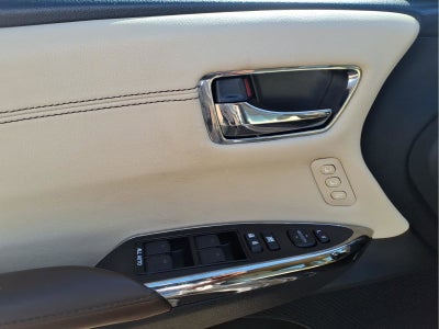 2013 Toyota Avalon XLE