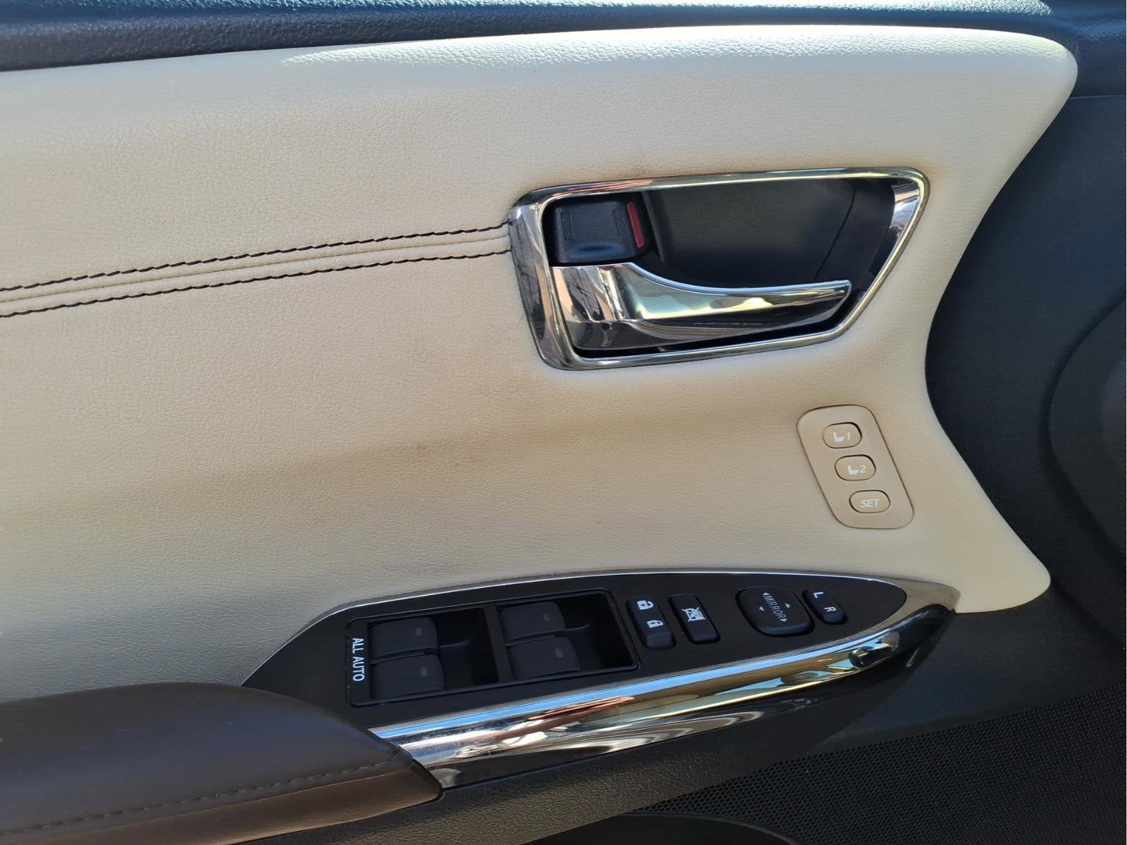 2013 Toyota Avalon XLE