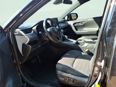 2022 Toyota RAV4 Hybrid SE