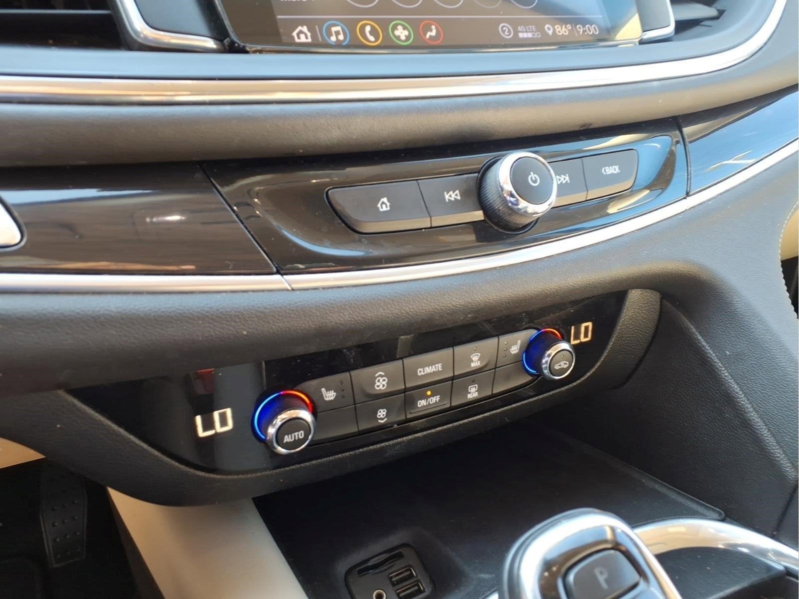 2020 Buick Enclave Essence