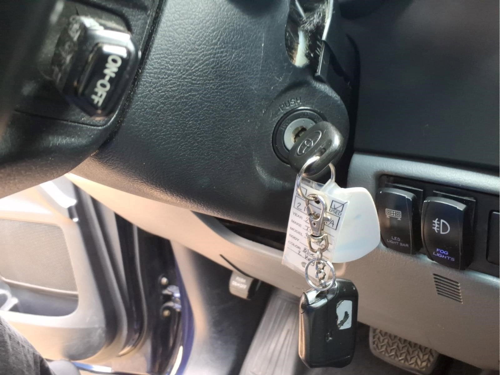 2011 Toyota Tundra Grade 4.6L V8