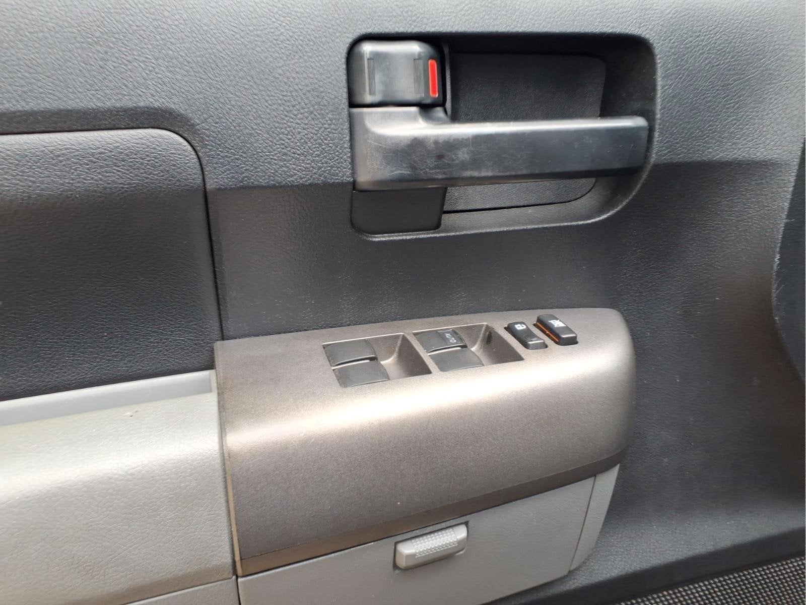 2011 Toyota Tundra Grade 4.6L V8