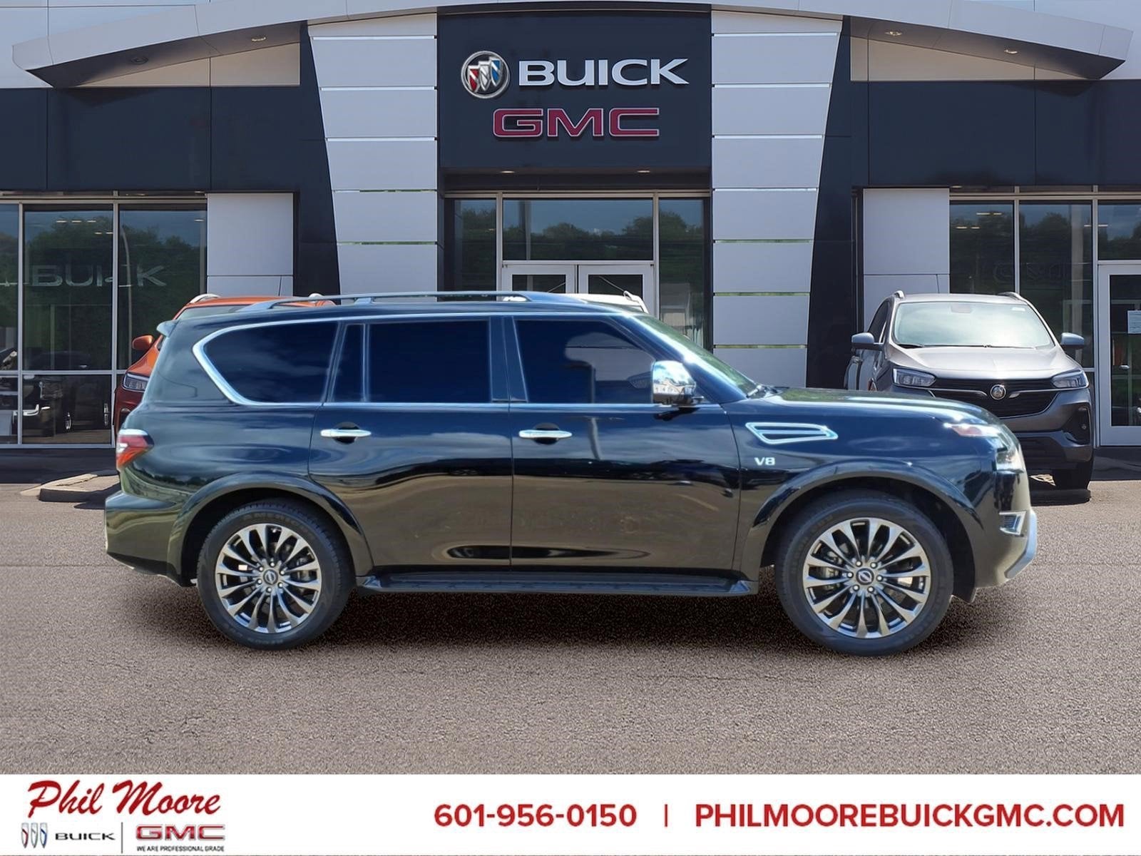 2021 Nissan Armada Platinum 4X2's photo