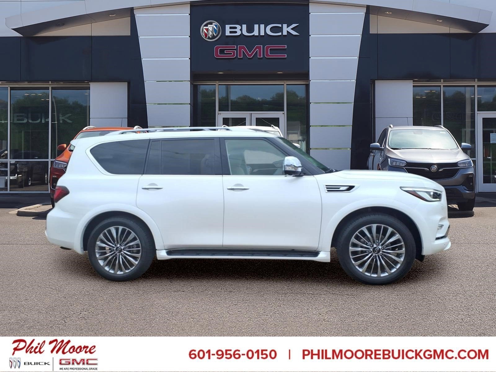 2020 INFINITI QX80 LUXE
