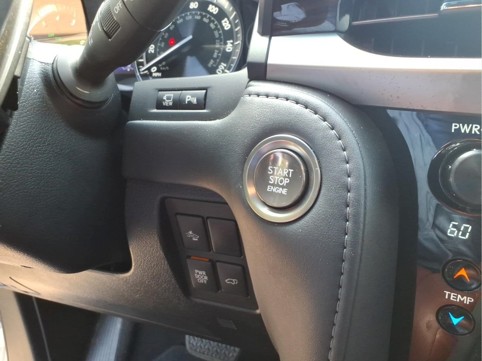 2021 Lexus LX 570 Three-Row