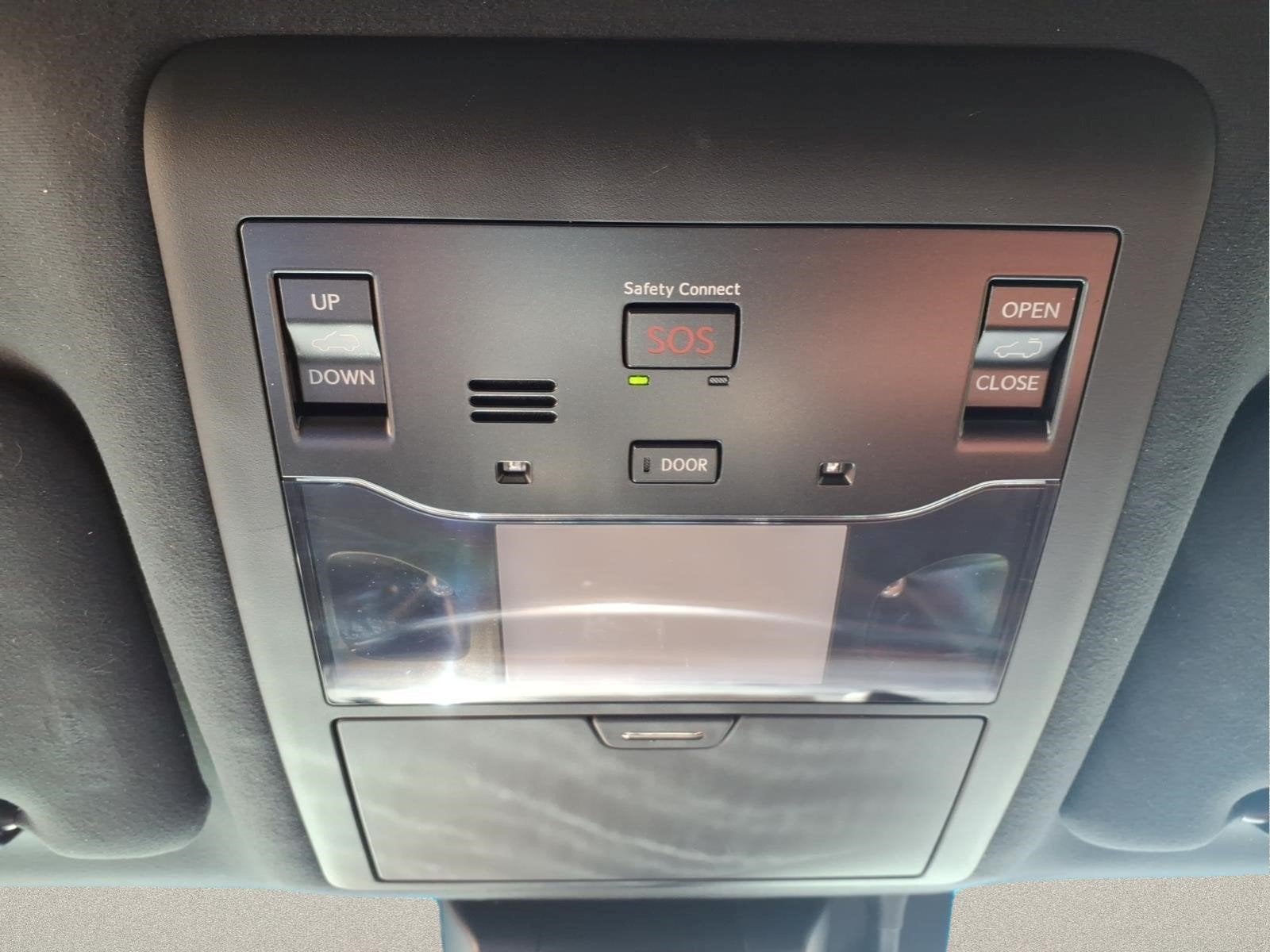 2021 Lexus LX 570 Three-Row