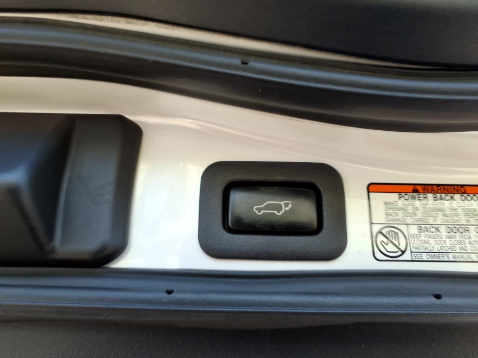2021 Lexus LX 570 Three-Row