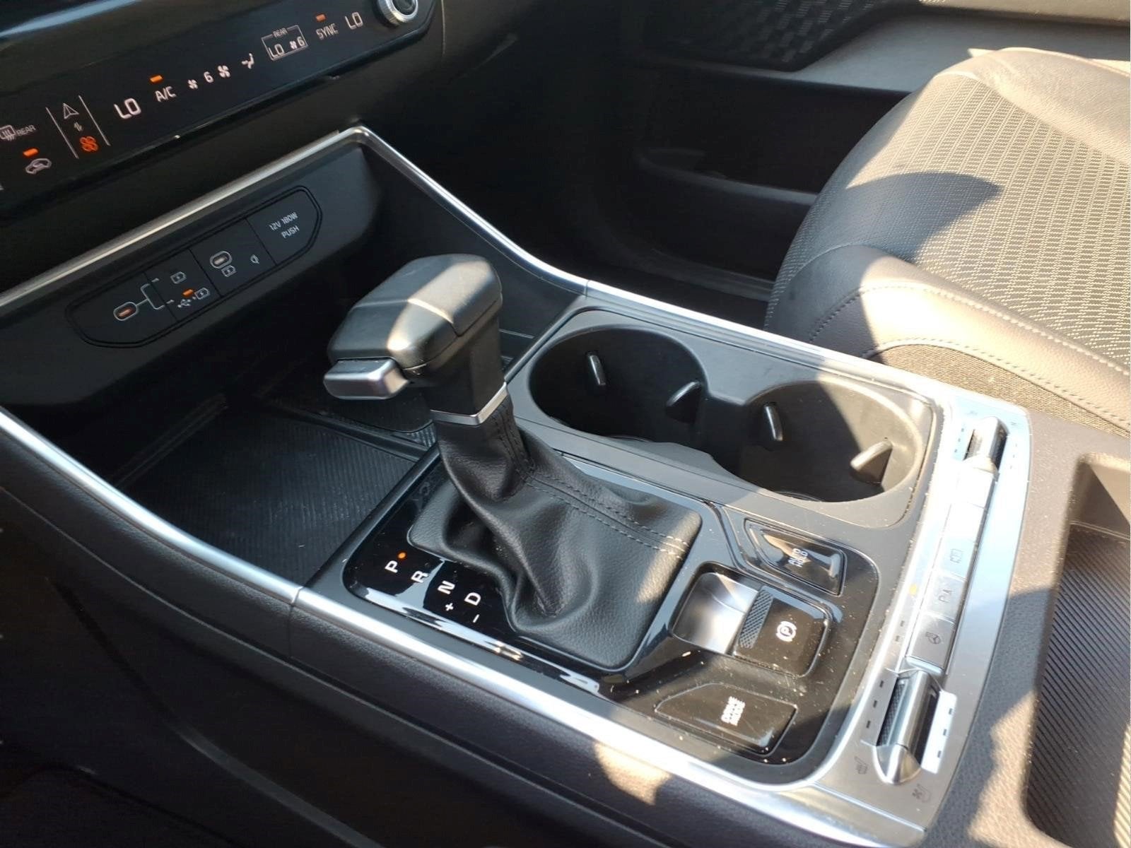 2025 Kia Carnival MPV SX Prestige