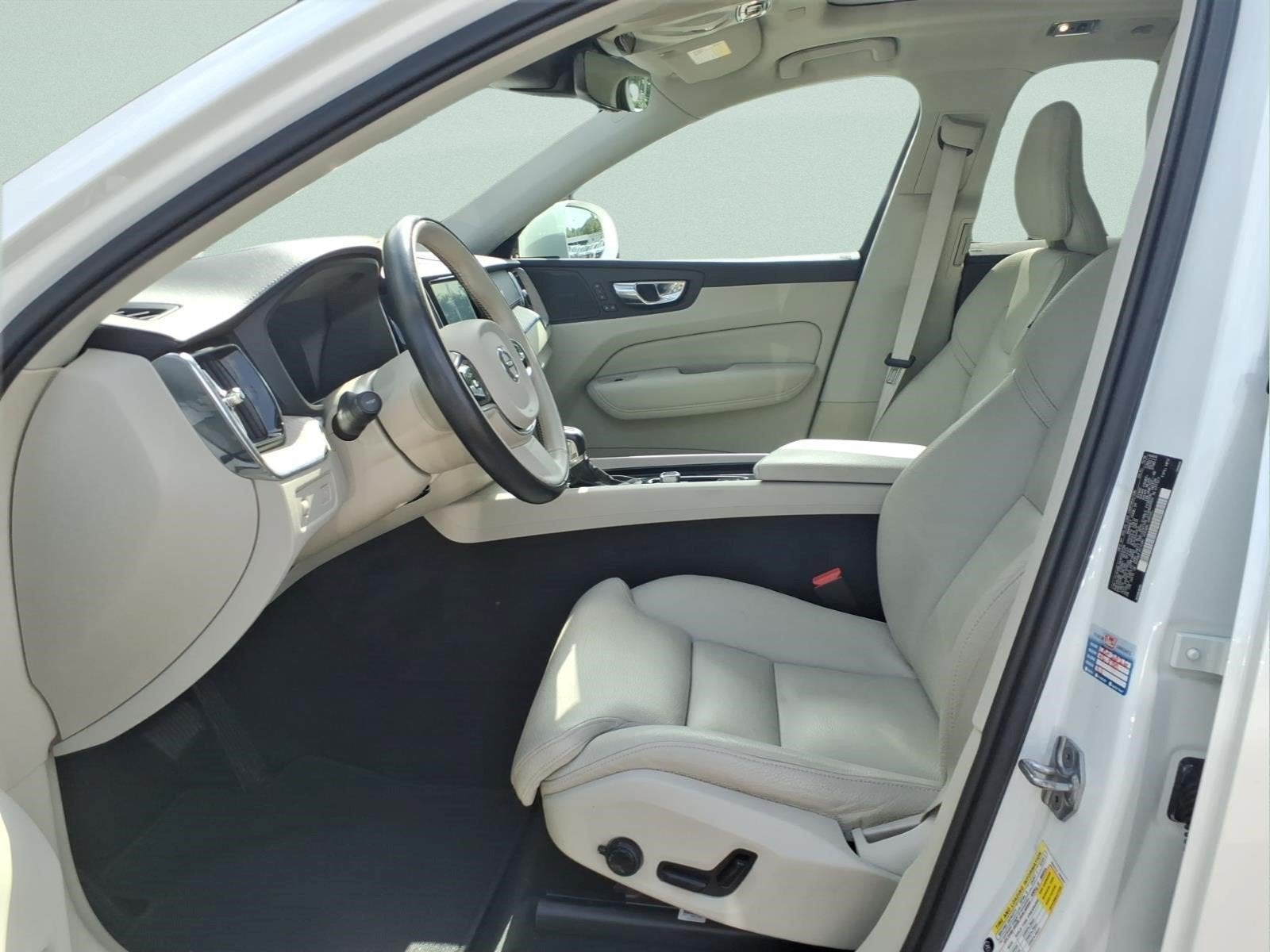 2019 Volvo XC60 T5 Inscription