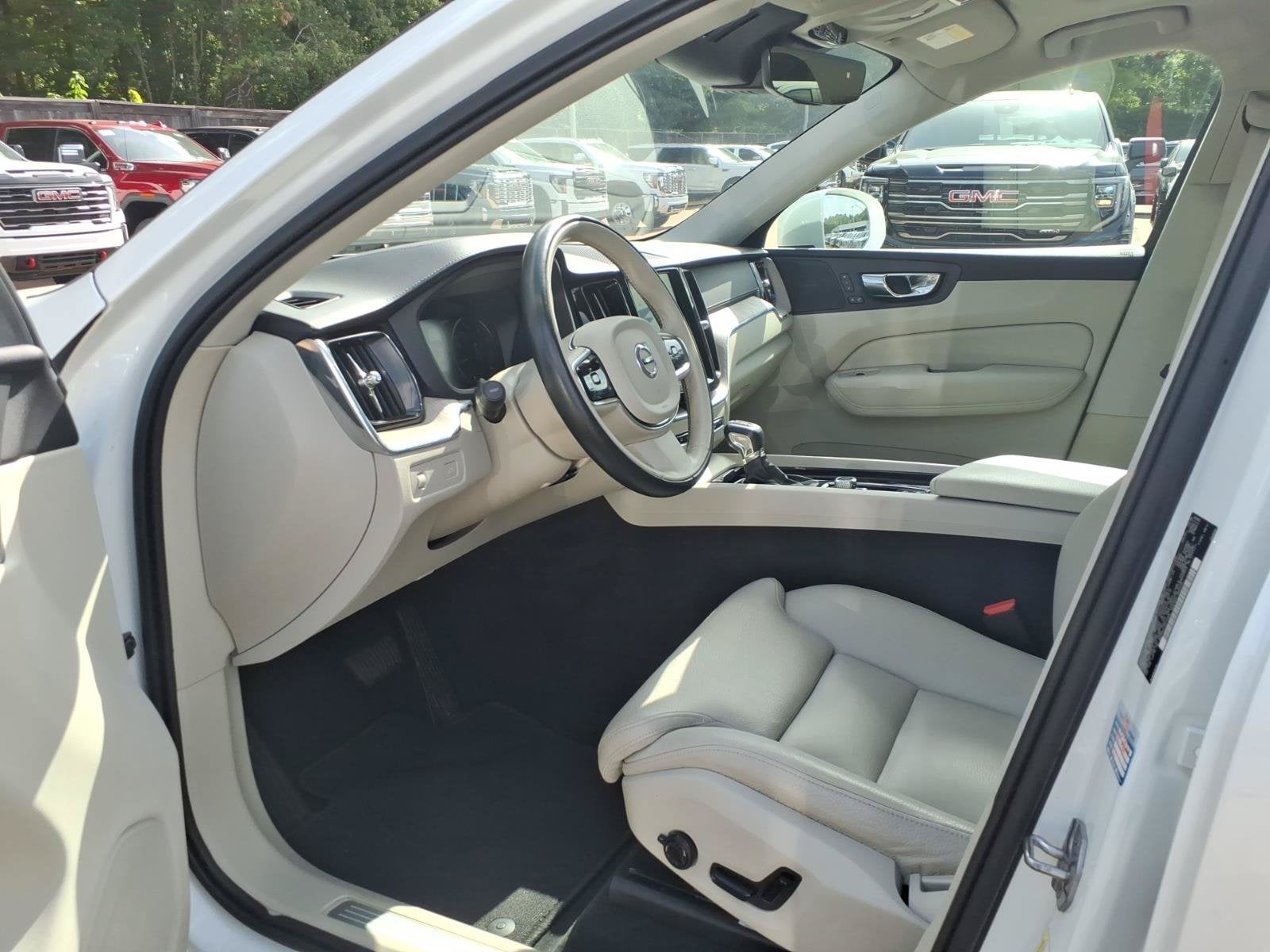 2019 Volvo XC60 T5 Inscription