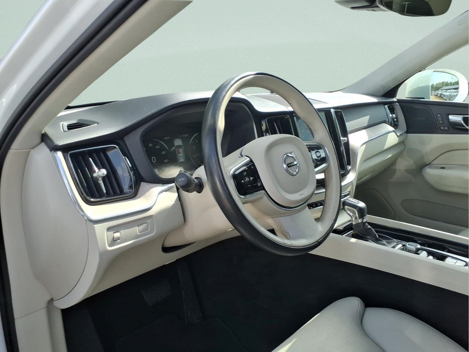 2019 Volvo XC60 T5 Inscription