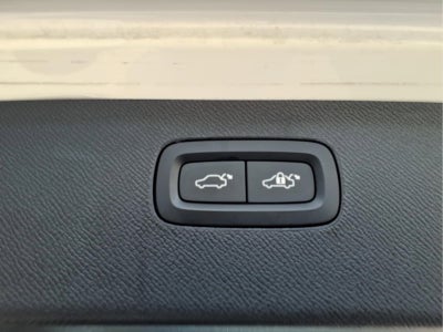 2020 Volvo XC90 T6 Momentum 7 Passenger